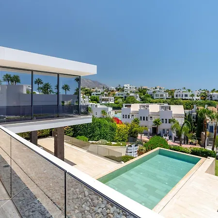 Villa Luxury Close To The Golf *