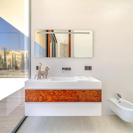 Luxury Close To The Golf Villa