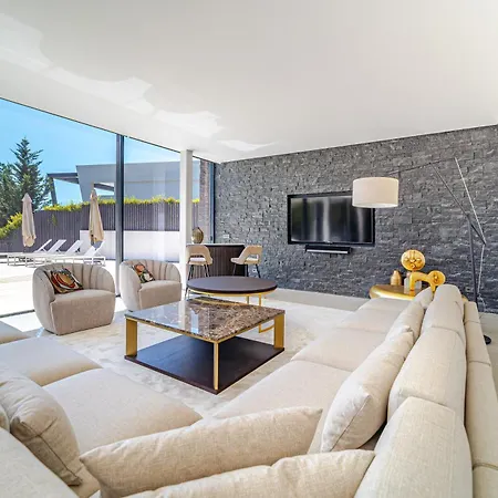 Luxury Close To The Golf Villa Marbella